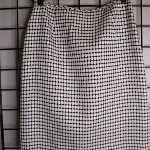 Liz Claiborne Size 8 Petite Skirt